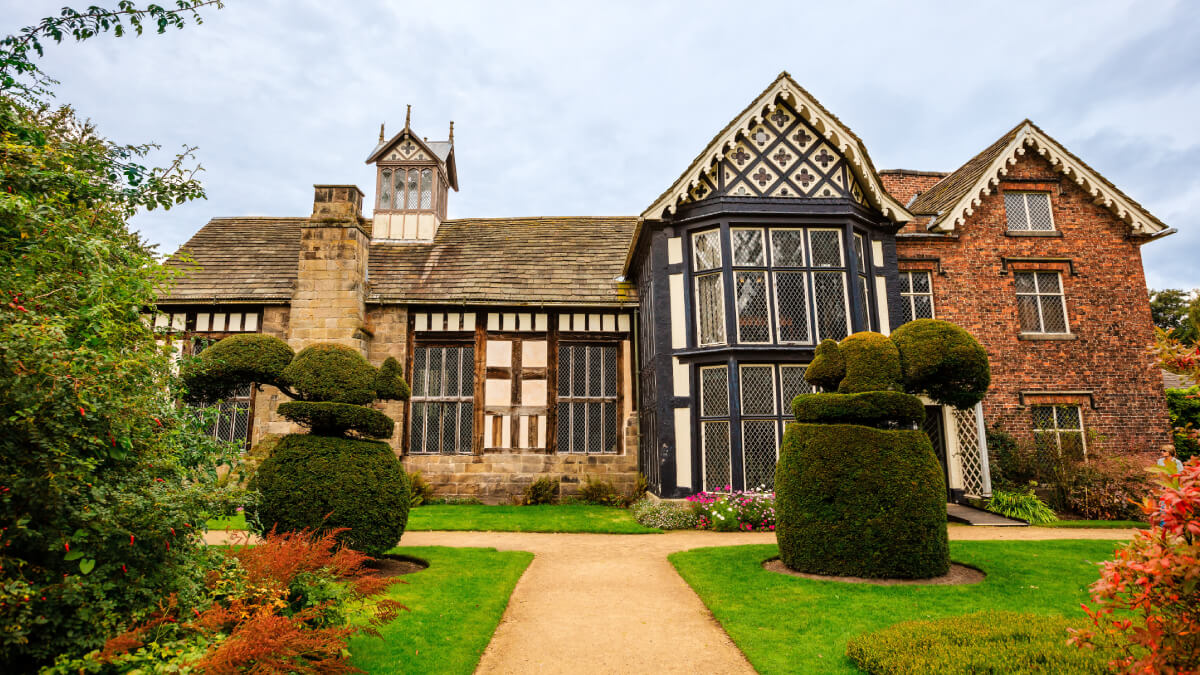Elizabethan house